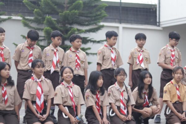 Salinan dari COVER WEB (1)